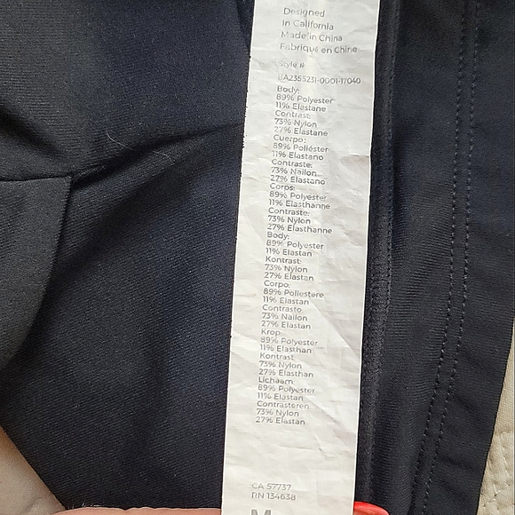 Fabletics Strappy Sports Bra Black Medium - Picture 4 of 6